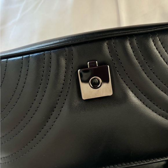 Gucci Black Quilted Leather Shoulder Bag - Picture 9 of 10